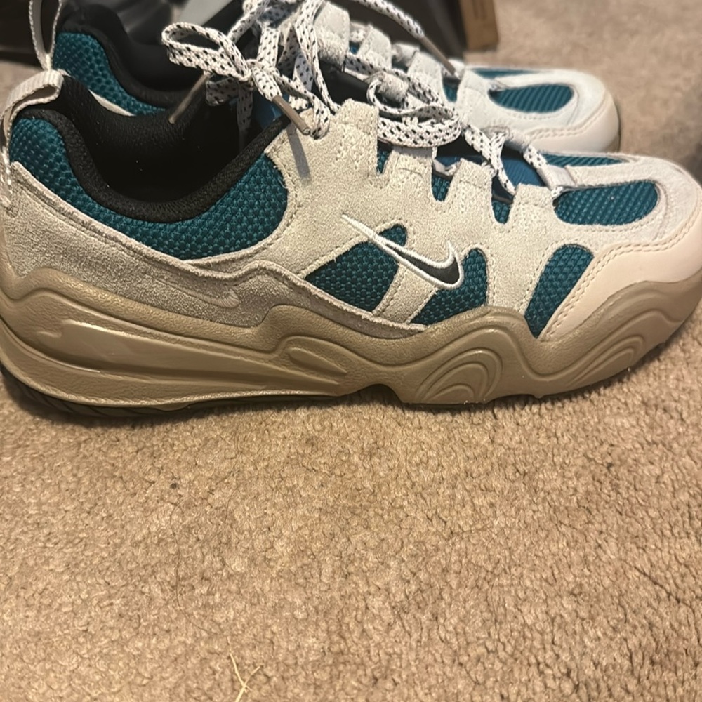 New nick hera tech shoes